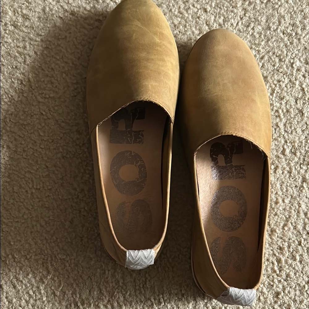 Sorel Ella Tan Suede waterproof Slip-On Loafers EUC